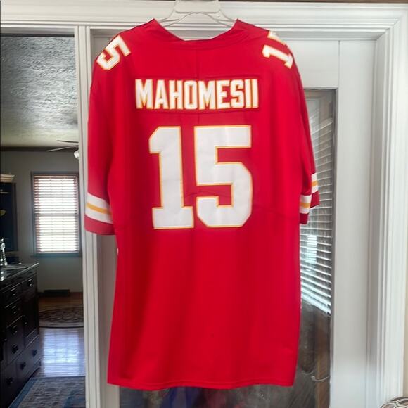 Kansas City Chiefs Mahomes II Jersey with Number 15 - Picture 6 of 6